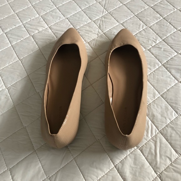 Ann Taylor flats - Picture 3 of 6